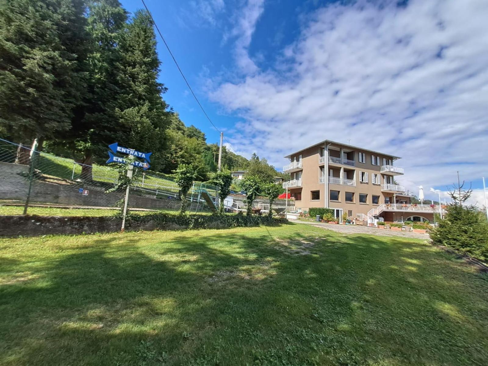 Provinciale 79 Hotel Magreglio Exterior foto